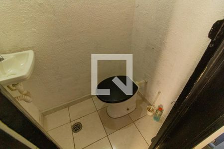 Casa para alugar com 80m², 3 quartos e 1 vaga Casa para alugar com 80m², 3 quartos e 1 vagaBanheiro de Serviço