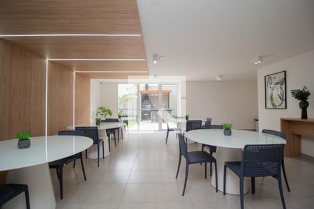 Apartamento para alugar com 34m², 2 quartos e 1 vagaÁrea comum - Salão de festas