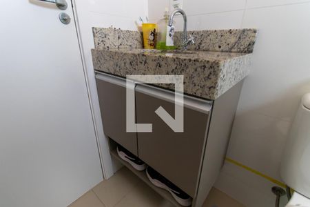 Apartamento para alugar com 54m², 2 quartos e 1 vaga Apartamento para alugar com 54m², 2 quartos e 1 vagaBanheiro - Armario