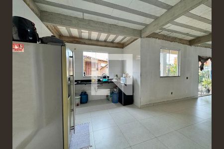 Casa à venda com 330m², 4 quartos e 4 vagas Casa à venda com 330m², 4 quartos e 4 vagasCozinha