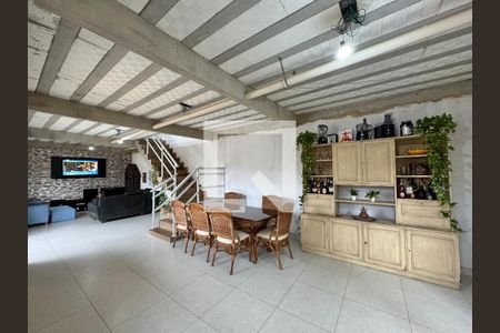 Sala de casa à venda com 4 quartos, 330m² em Vargem Grande, Rio de Janeiro