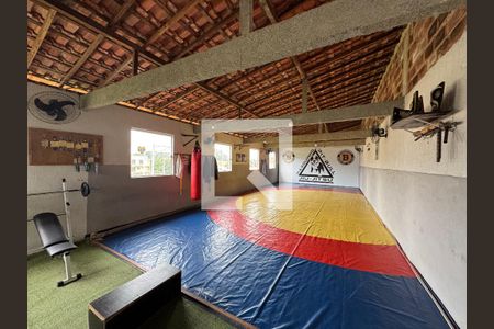 Casa à venda com 330m², 4 quartos e 4 vagas Casa à venda com 330m², 4 quartos e 4 vagasSalão (terceiro andar)