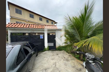Fachada de casa à venda com 4 quartos, 330m² em Vargem Grande, Rio de Janeiro
