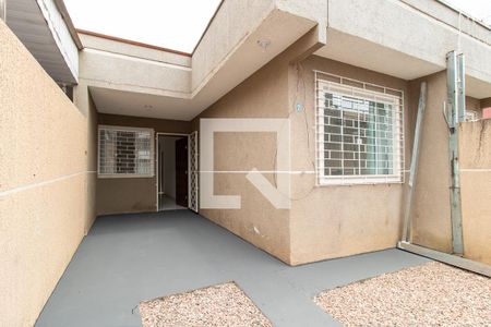 Casa para alugar com 43m², 2 quartos e 1 vaga Casa para alugar com 43m², 2 quartos e 1 vagaFachada