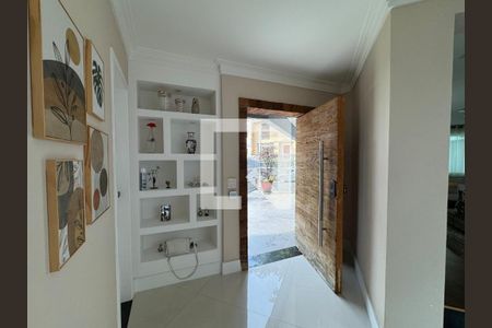 Casa à venda com 450m², 4 quartos e 4 vagas Casa à venda com 450m², 4 quartos e 4 vagasFoto 06