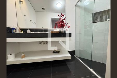 Casa à venda com 450m², 4 quartos e 4 vagas Casa à venda com 450m², 4 quartos e 4 vagasFoto 46