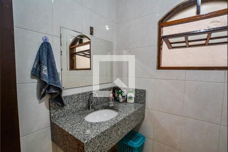 Banheiro Corredor de casa à venda com 3 quartos, 400m² em Jardim Las Vegas, Santo André