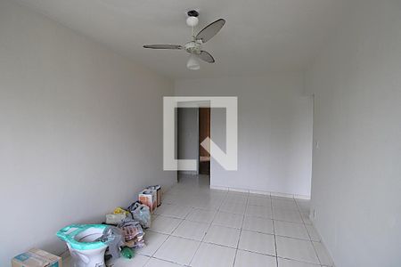 Sala de apartamento para alugar com 2 quartos, 75m² em Vila Valqueire, Rio de Janeiro