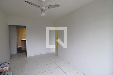 Sala de apartamento para alugar com 2 quartos, 75m² em Vila Valqueire, Rio de Janeiro