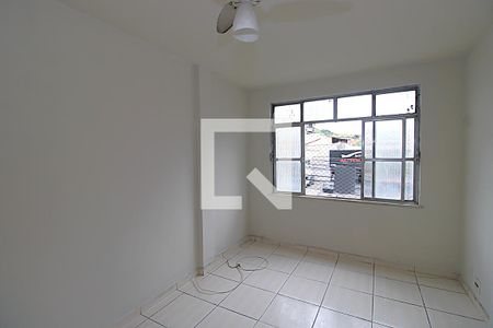 Sala de apartamento para alugar com 2 quartos, 75m² em Vila Valqueire, Rio de Janeiro