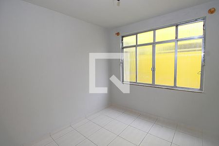 Quarto 2 de apartamento para alugar com 2 quartos, 75m² em Vila Valqueire, Rio de Janeiro