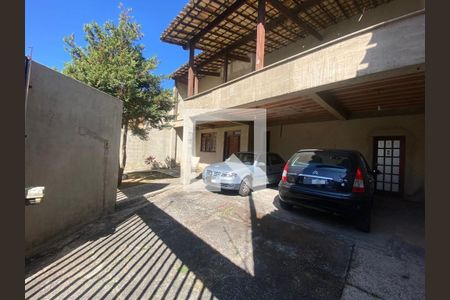Casa à venda com 120m², 4 quartos e 4 vagas Casa à venda com 120m², 4 quartos e 4 vagasÁrea Externa