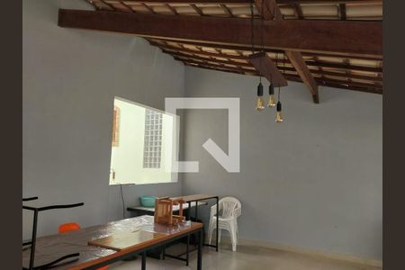 Casa à venda com 120m², 4 quartos e 4 vagas Casa à venda com 120m², 4 quartos e 4 vagasÁrea comum