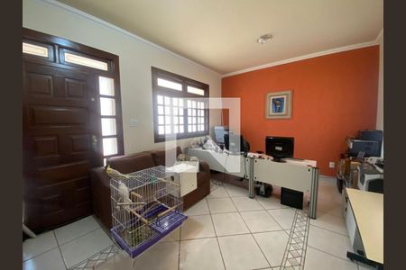 Sala de casa à venda com 4 quartos, 120m² em Serrano, Belo Horizonte