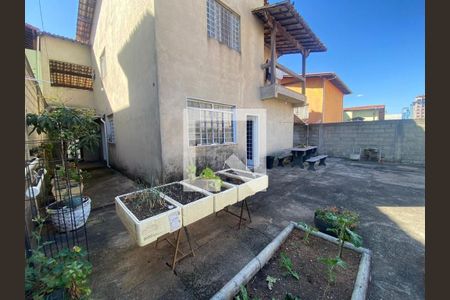 Casa à venda com 120m², 4 quartos e 4 vagas Casa à venda com 120m², 4 quartos e 4 vagasÁrea Externa