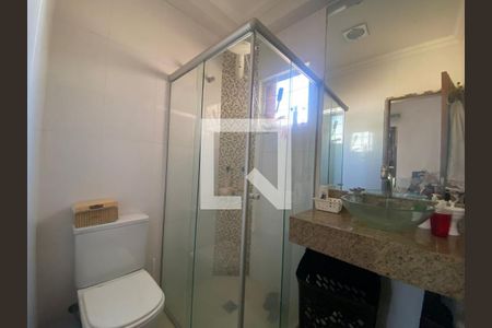 Casa à venda com 120m², 4 quartos e 4 vagas Casa à venda com 120m², 4 quartos e 4 vagasBanheiro