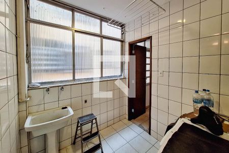 Apartamento à venda com 119m², 2 quartos e 1 vaga Apartamento à venda com 119m², 2 quartos e 1 vagaÁrea de Serviço