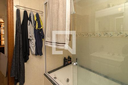 Casa à venda com 160m², 4 quartos e 2 vagasbanheiro social_3