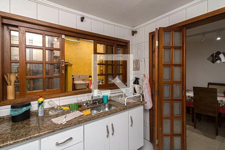 Casa à venda com 160m², 4 quartos e 2 vagascozinha_4