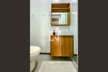 Casa à venda com 240m², 5 quartos e 2 vagasÁrea externa - Banheiro 