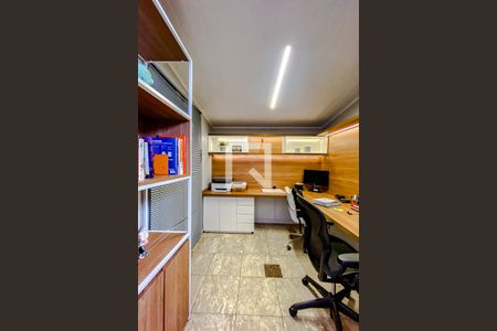 Casa à venda com 240m², 5 quartos e 2 vagasQuarto 3