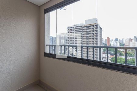 Varanda de kitnet/studio à venda com 1 quarto, 32m² em Moema, São Paulo