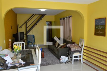 Sala de casa à venda com 3 quartos, 235m² em Curicica, Rio de Janeiro