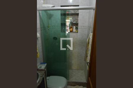 Casa à venda com 235m², 3 quartos e 3 vagasBanheiro 2