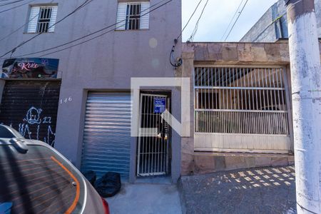 Casa para alugar com 26m², 1 quarto e sem vaga Casa para alugar com 26m², 1 quarto e sem vagaFachada