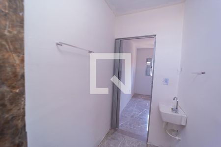 Casa para alugar com 26m², 1 quarto e sem vaga Casa para alugar com 26m², 1 quarto e sem vagaBanheiro