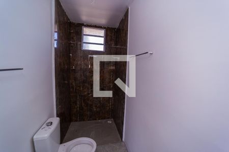 Banheiro de casa para alugar com 1 quarto, 26m² em Jardim Penha, São Paulo