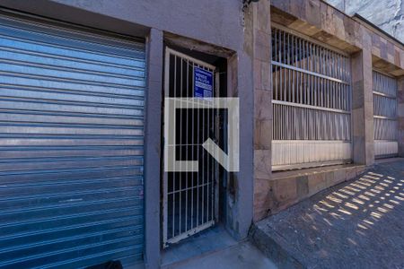 Casa para alugar com 26m², 1 quarto e sem vaga Casa para alugar com 26m², 1 quarto e sem vagaFachada