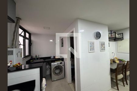 Apartamento à venda com 130m², 2 quartos e 1 vagaCozinha e Área de Serviço
