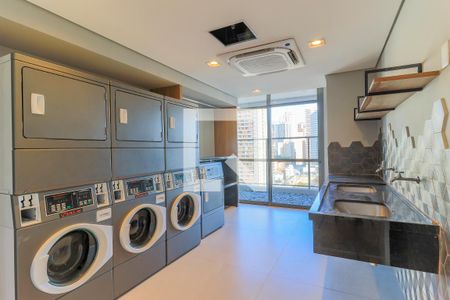Studio para alugar com 28m², 1 quarto e sem vaga Studio para alugar com 28m², 1 quarto e sem vagaÁrea comum - Lavanderia