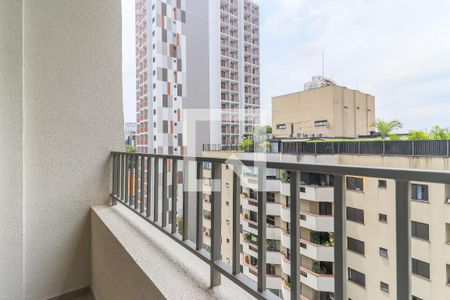 Studio para alugar com 28m², 1 quarto e sem vaga Studio para alugar com 28m², 1 quarto e sem vagaVaranda