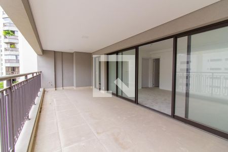 Apartamento à venda com 173m², 4 quartos e 2 vagasVaranda