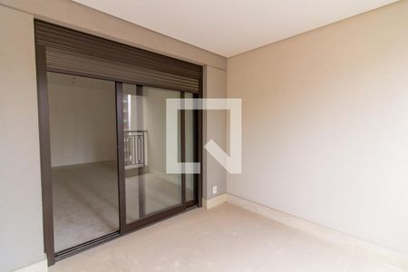 Apartamento à venda com 173m², 4 quartos e 2 vagasVaranda da Suíte 1