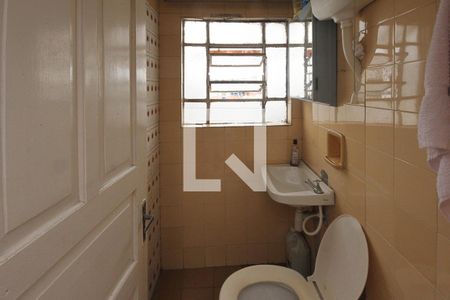 Casa à venda com 106m², 2 quartos e 1 vagaLavabo