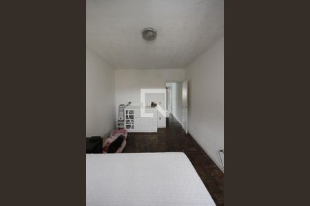 Casa à venda com 106m², 2 quartos e 1 vagaQuarto