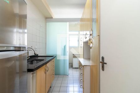 Cozinha de apartamento para alugar com 2 quartos, 50m² em Limão, São Paulo