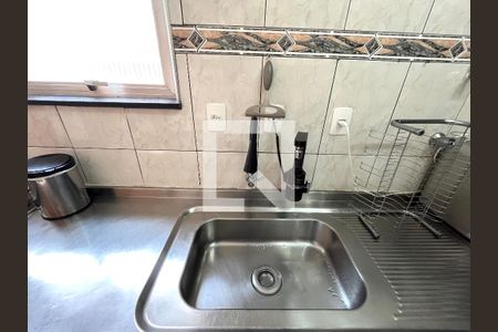 Apartamento à venda com 100m², 2 quartos e 1 vagaCozinha 