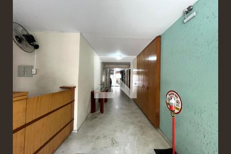 Apartamento à venda com 100m², 2 quartos e 1 vagaHall de entrada