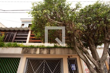 Casa à venda com 200m², 3 quartos e 4 vagasFachada