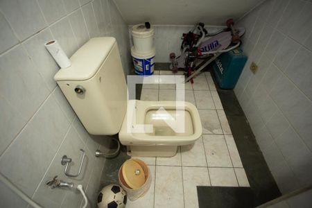 Casa à venda com 200m², 3 quartos e 4 vagasBanheiro 