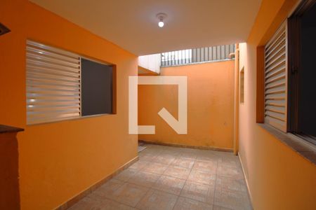 Casa para alugar com 140m², 3 quartos e 2 vagasFundos da casa