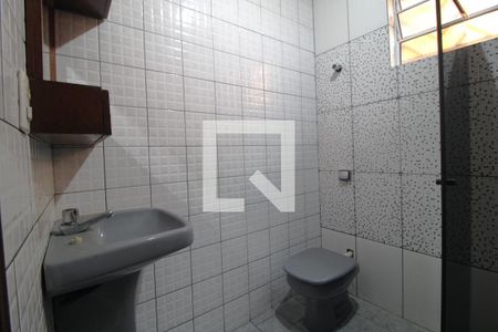 Casa para alugar com 140m², 3 quartos e 2 vagasBanheiro comum