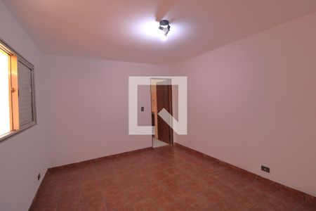 Casa para alugar com 140m², 3 quartos e 2 vagasSuíte