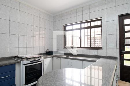 Casa à venda com 418m², 4 quartos e 6 vagasPiscina - Cozinha