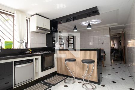 Casa à venda com 418m², 4 quartos e 6 vagasCozinha