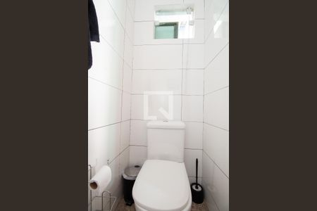 Casa à venda com 418m², 4 quartos e 6 vagasLavabo do Escritório